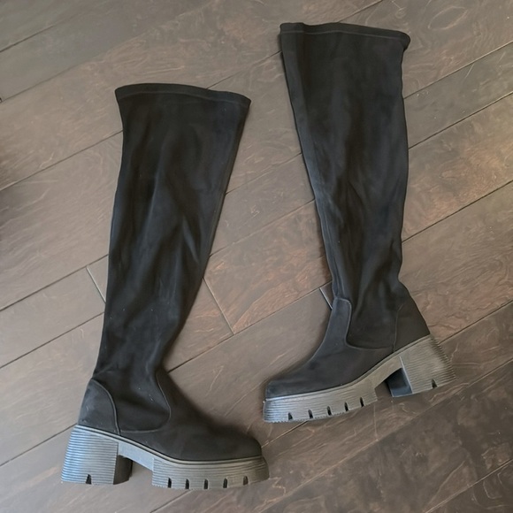 Rouge Black Suede platform tall boots 9 NWT - Picture 1 of 10